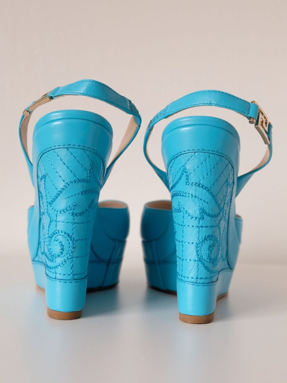 Versace Leather Slingback Peep Toe Wedges, Turquoise, Size 8, Great condition - Picture 4 of 12
